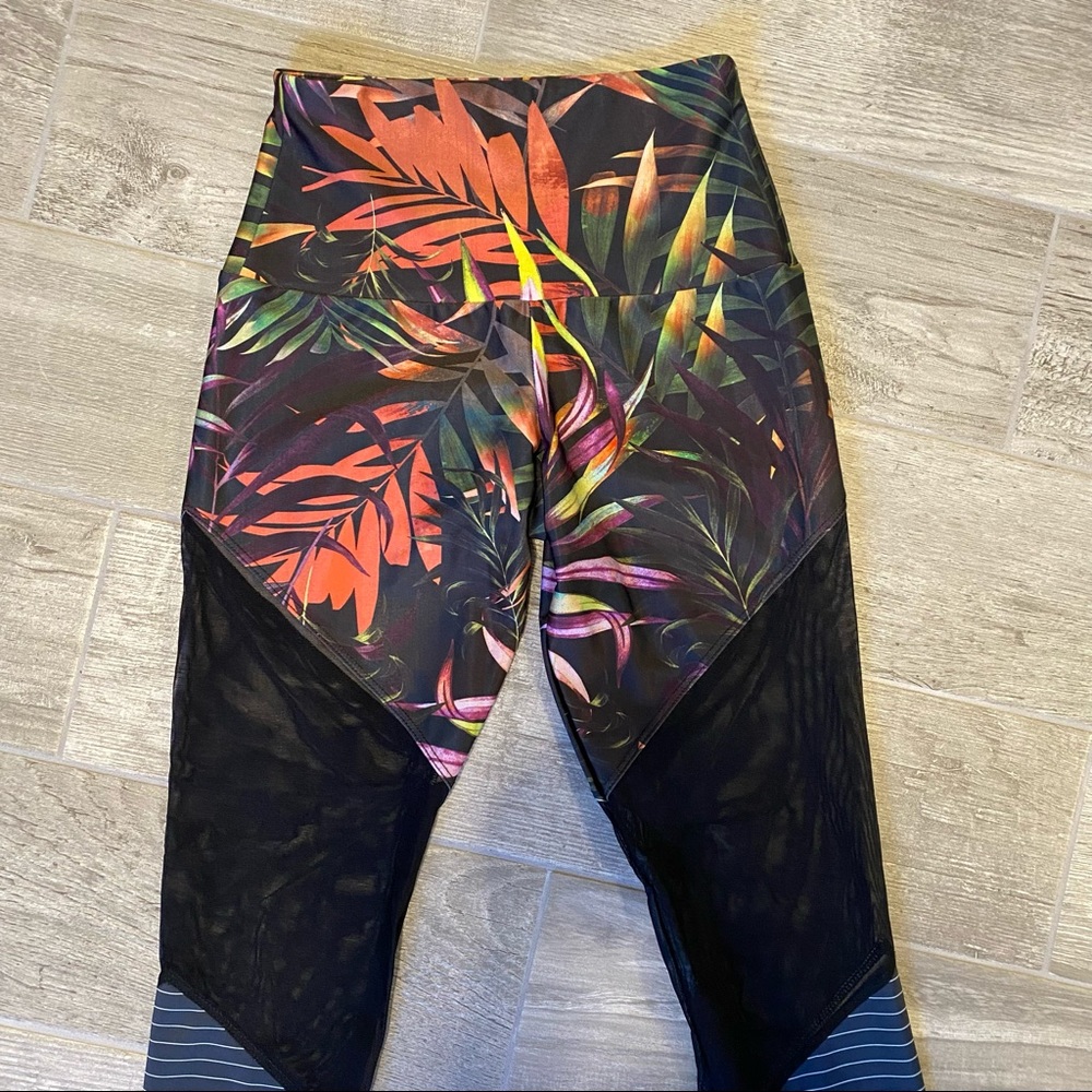 ONZIE high waisted mesh leggings S/M - Picture 5 of 5